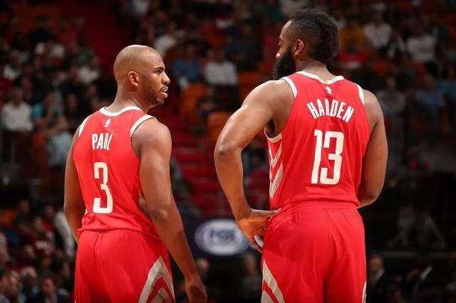 默契配合凝 默契配合凝